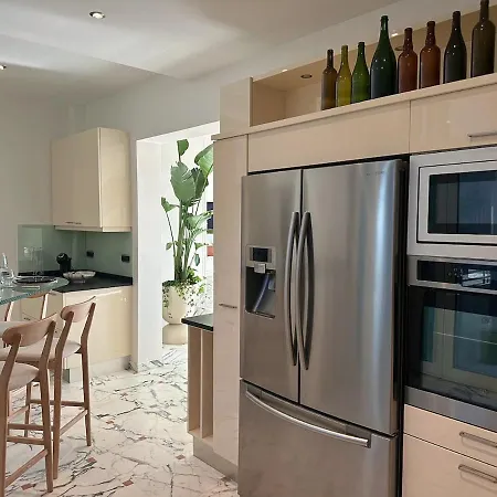 Luxury Pool & Sea View Вилла Ницца
