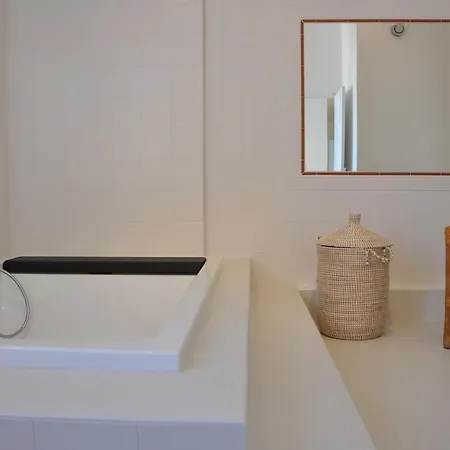 Luxury Pool & Sea View Вилла Ницца