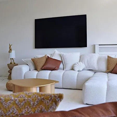Luxury Pool & Sea View Вилла