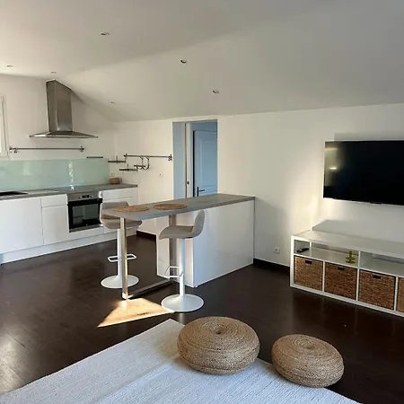 Luxury Pool & Sea View Вилла