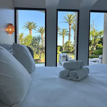 Luxury Pool & Sea View Вилла